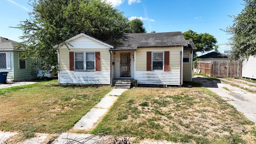 3613 Mimosa Drive