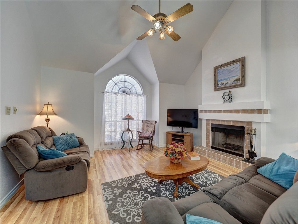 230 Winding Way