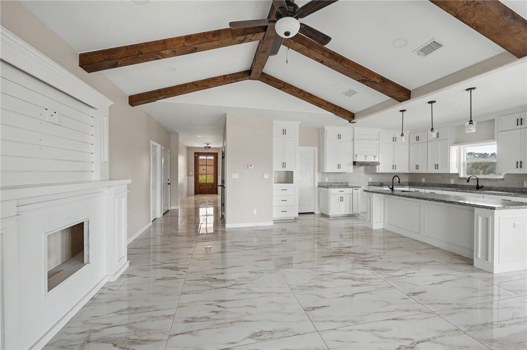 1700 Quail Trail