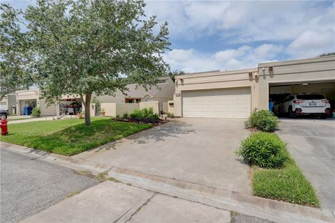 121 Santa Fe Drive, Rockport, TX 78382 - #: 441873