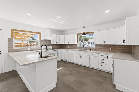 Tiny photo for 1024 E Main Street, Sinton, TX 78387 (MLS # 481856)