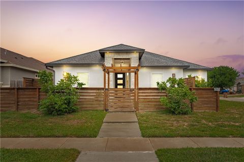 Photo of 6850 Mets Court, Corpus Christi, TX 78414 (MLS # 474728)