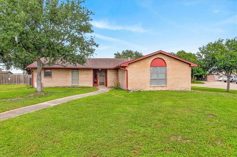 Photo of 5314 Ridgewood Court CTS, Corpus Christi, TX 78413 (MLS # 477730)