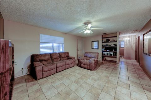 A home in Woodsboro