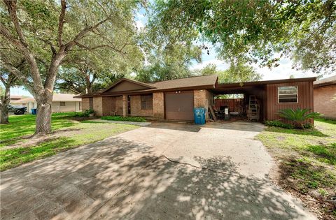 A home in Woodsboro