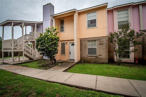 Photo of 6702 Everhart, Corpus Christi, TX 78413 (MLS # 476078)