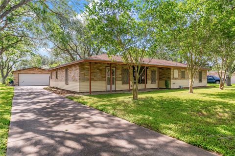 Photo of 749 W Wildwood Drive, Corpus Christi, TX 78410 (MLS # 476233)