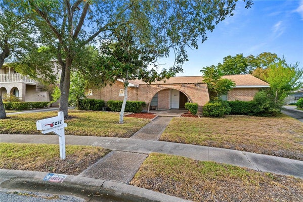 5217 MOULTRIE DR, CORPUS CHRISTI, TX 78413 - Image b957e71ddc8e906dcbc9ef59cdb1241b/470451656