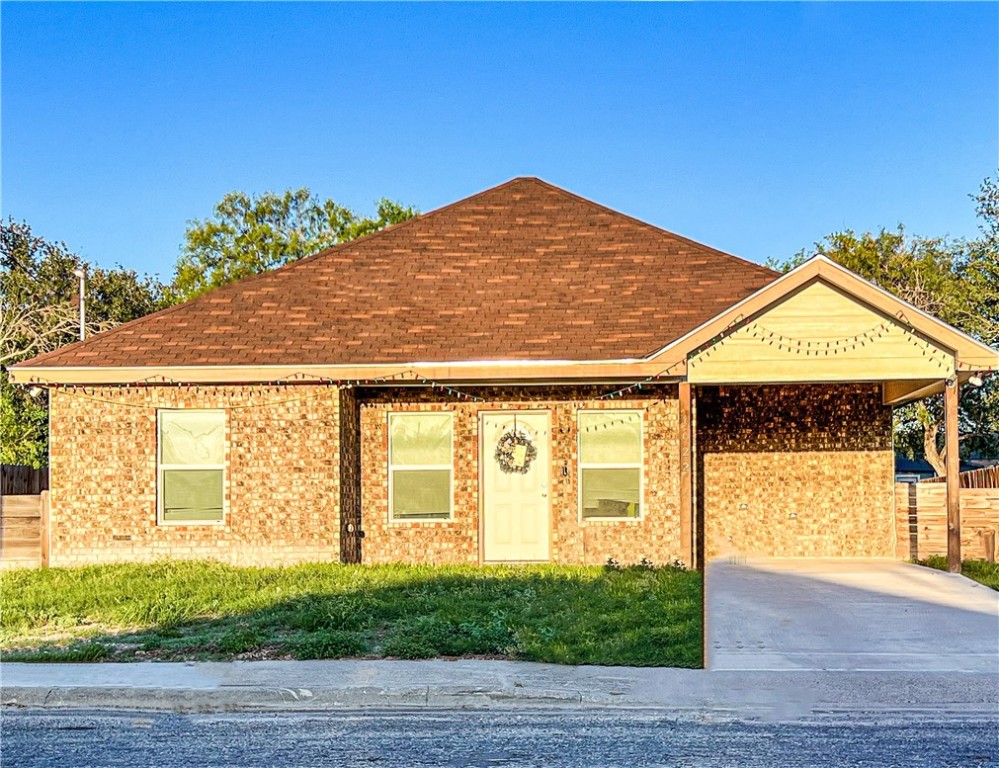 View Alice, TX 78332 house