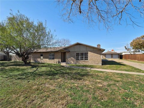 Photo of 4609 Cornett Drive, Corpus Christi, TX 78410 (MLS # 471972)