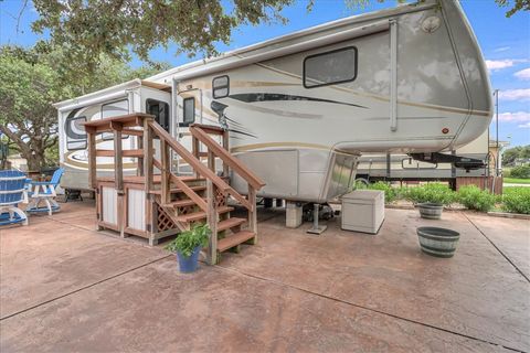 A home in Aransas Pass