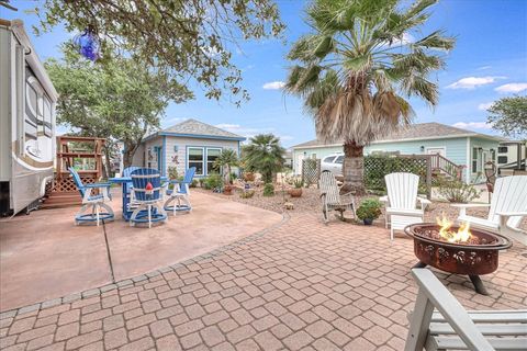 A home in Aransas Pass