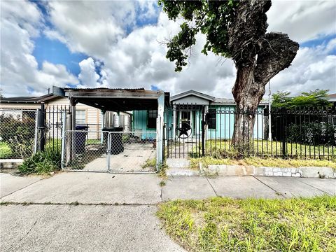 Photo of 321 Cortez Street, Corpus Christi, TX 78405 (MLS # 477495)