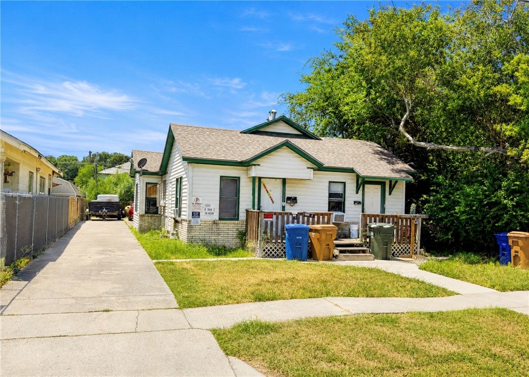 1335 6th Street