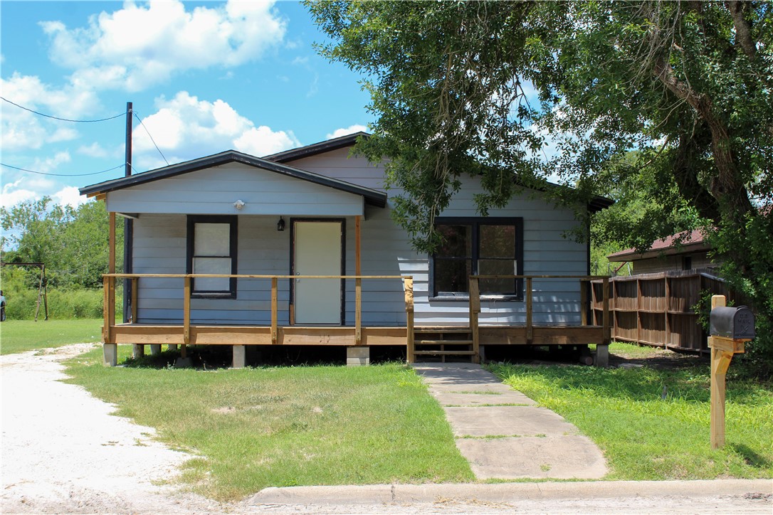 View Beeville, TX 78102 house