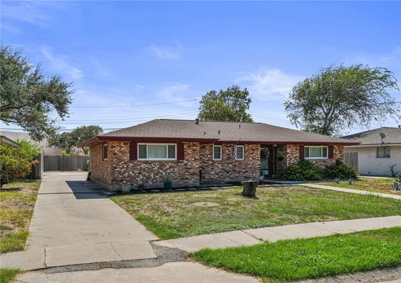214 DRIFTWOOD DR, PORTLAND, TX 78374 - Image bfd5fdc97f43e373b66febb6cfe8cd38/1950811561