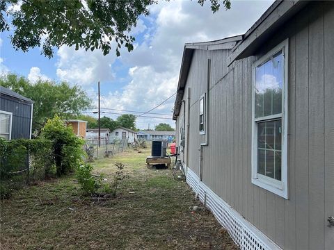 A home in Robstown