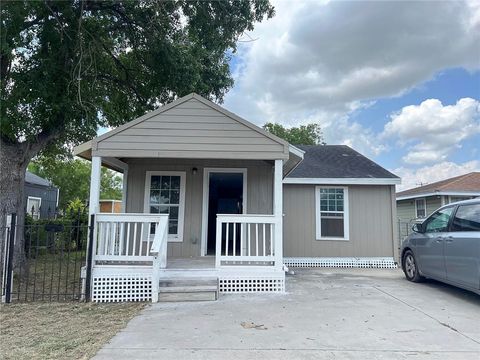 A home in Robstown