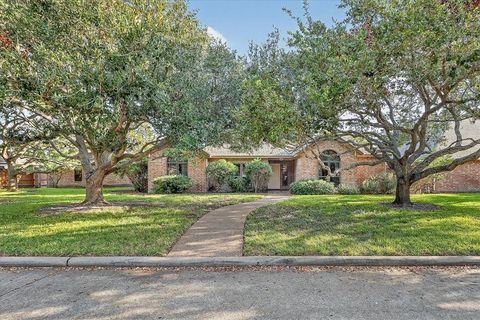 Photo of 5914 Vandemere Drive, Corpus Christi, TX 78414 (MLS # 472135)