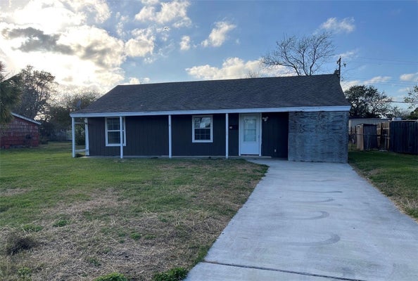 123 BURNET ST, PORT LAVACA, TX 77979 - Image c97b3a641d3ff0d446e1017c7aa6c3cc/1474840957