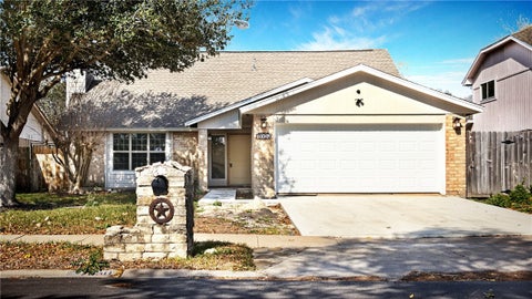 Photo of 7030 Tree Top Place, Corpus Christi, TX 78413 (MLS # 482021)