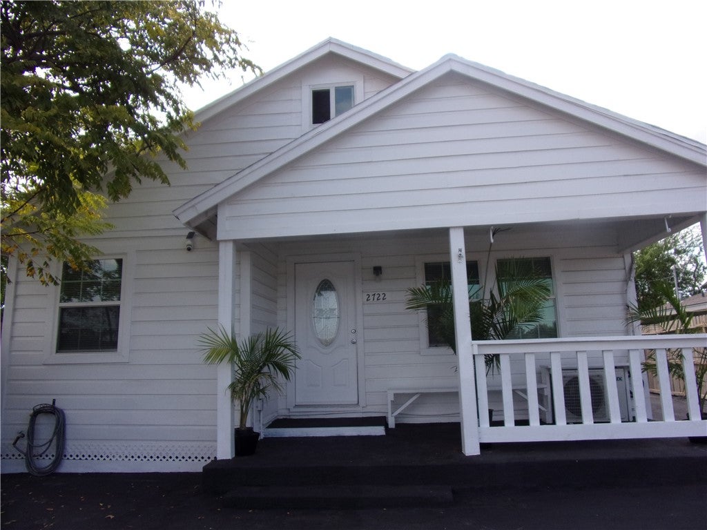 2722 Greenwood Drive