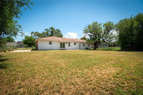 A home in Odem