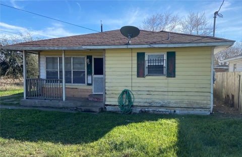 Photo of 8149 Stillwell LN, Corpus Christi, TX 78409 (MLS # 477388)