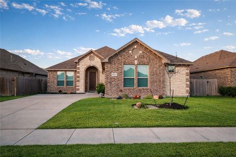 Photo of 8126 Resplandor Street, Corpus Christi, TX 78414 (MLS # 471385)