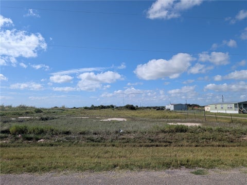 Photo of 1117 Sixteenth Street, Rockport, TX 78382 (MLS # 483794)