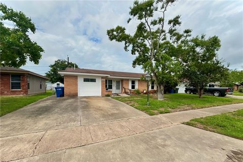 Photo of 5838 Glen Arbor Drive, Corpus Christi, TX 78412 (MLS # 476540)