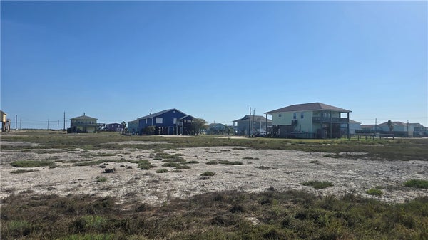 246 KINGFISH DR, ROCKPORT, TX 78382 - Image d0daeb7a0ec37232818bc18b0d7bdfb9/3985358131
