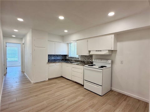 Tiny photo for 622 Van Cleve Drive, Corpus Christi, TX 78408 (MLS # 481842)