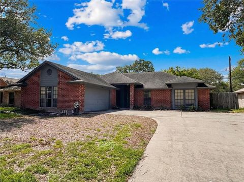 Photo of 7317 Ridge Creek Drive, Corpus Christi, TX 78413 (MLS # 474813)