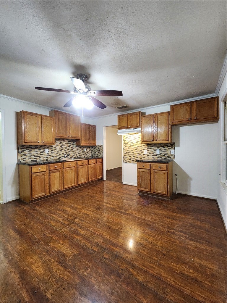 5405 Williams Drive