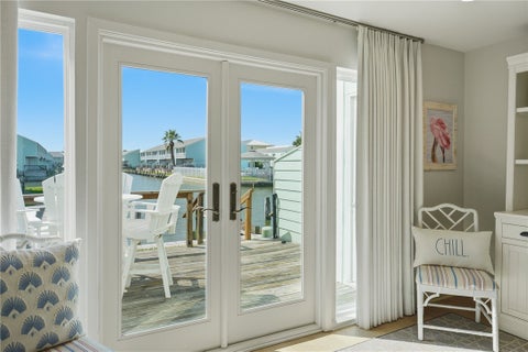 Tiny photo for 406 Nassau Drive #406, Rockport, TX 78382 (MLS # 481799)