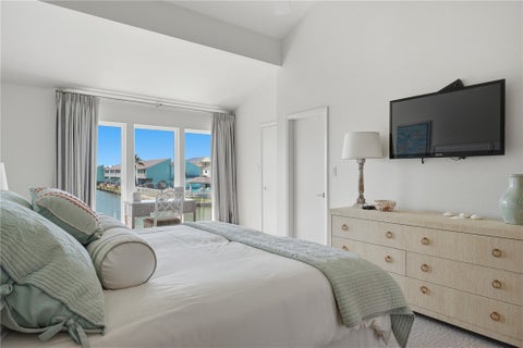 Tiny photo for 406 Nassau Drive #406, Rockport, TX 78382 (MLS # 481799)