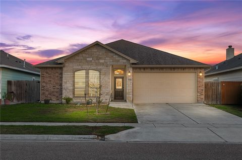Photo of 3818 Pennine Way, Corpus Christi, TX 78414 (MLS # 474151)
