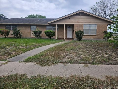 Photo of 4401 SE O Malley SE, Corpus Christi, TX 78413 (MLS # 474611)