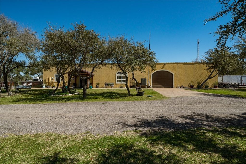 listing image 0
