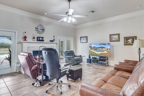 A home in Robstown