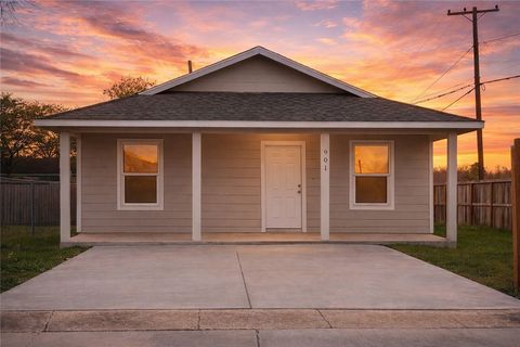 Photo of 901 Duncan Street, Corpus Christi, TX 78405 (MLS # 473702)