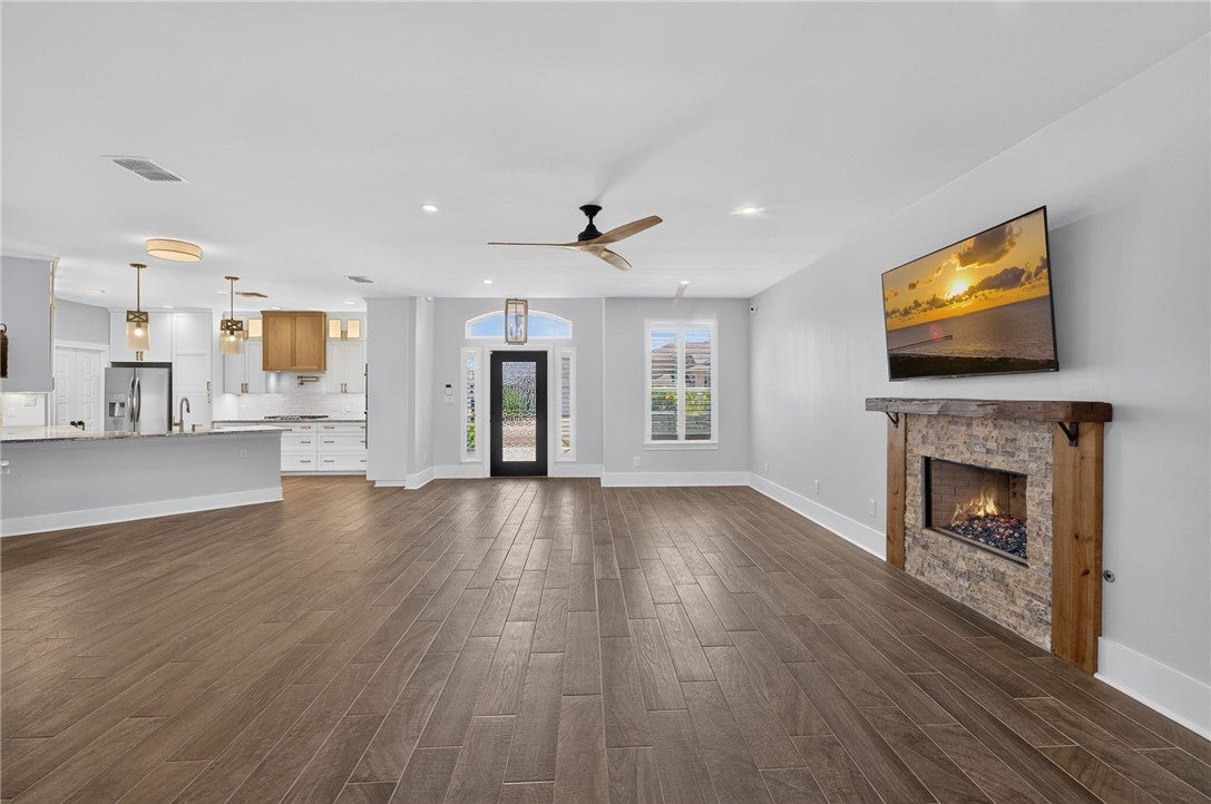 15309 BEAUFORT Court