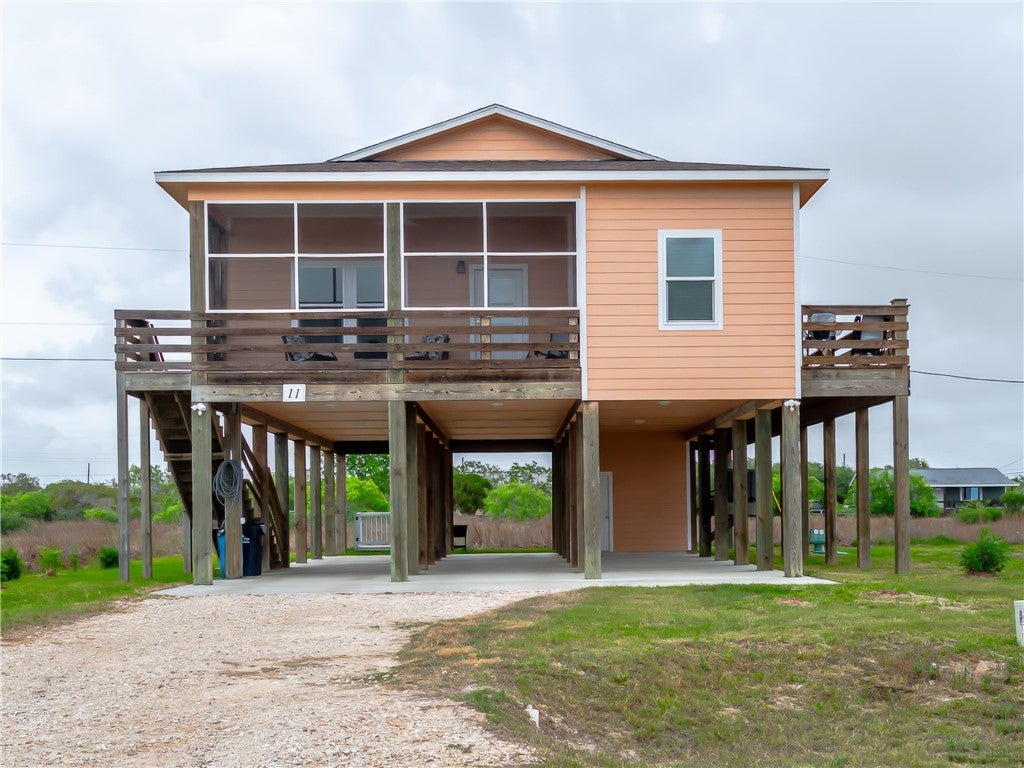 11 & 12 Bayview Loop