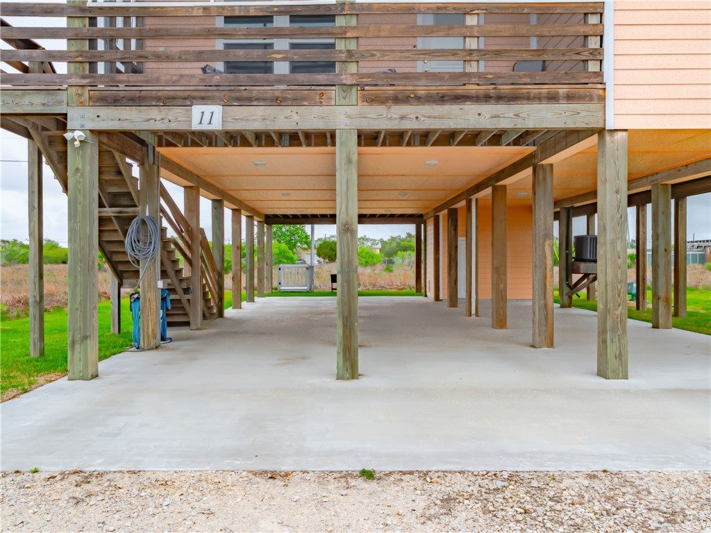 11 & 12 Bayview Loop