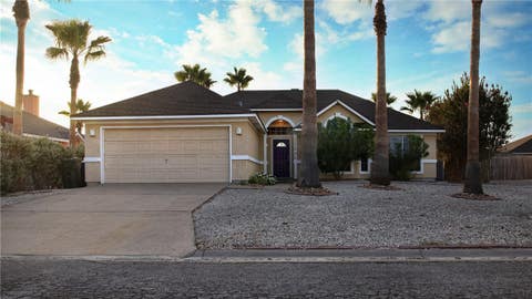Photo of 15842 Grenadine Drive, Corpus Christi, TX 78418 (MLS # 479698)