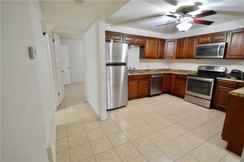 Tiny photo for 1004 Austin Street #3, Portland, TX 78374 (MLS # 481812)
