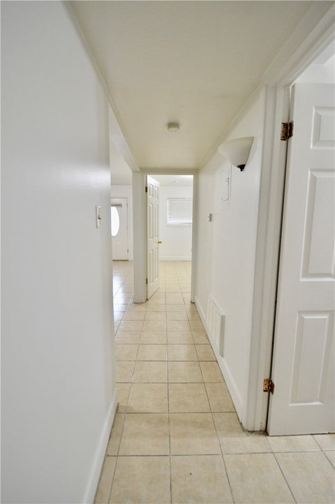 Tiny photo for 1004 Austin Street #3, Portland, TX 78374 (MLS # 481812)