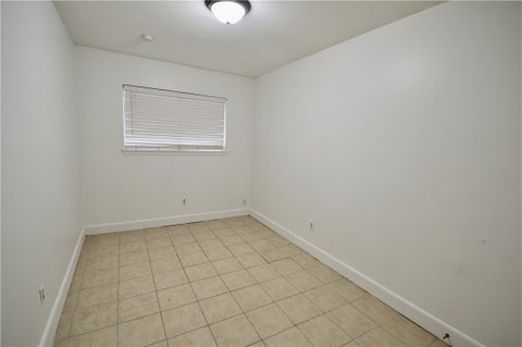 Tiny photo for 1004 Austin Street #3, Portland, TX 78374 (MLS # 481812)