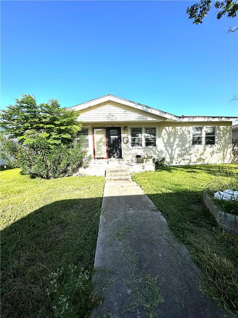 Photo of 1814 Merriman Avenue, Corpus Christi, TX 78412 (MLS # 478938)